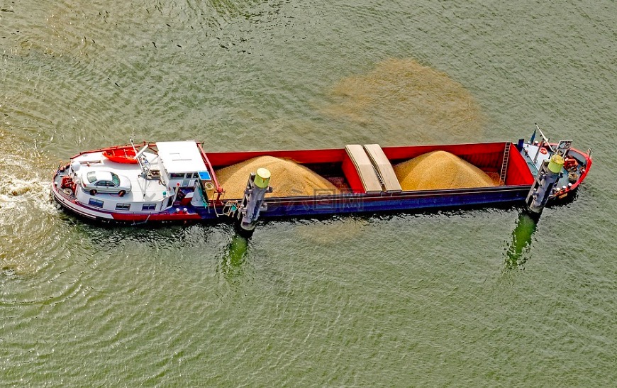 بدن متين لسنوات من الاستخدام، صنادل قادوس Lake Dredging تحمل الطمي بسعر لطيف